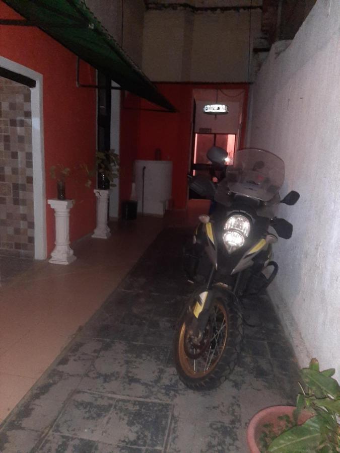 סלטה Plaza Hostel Sj 2 מראה חיצוני תמונה