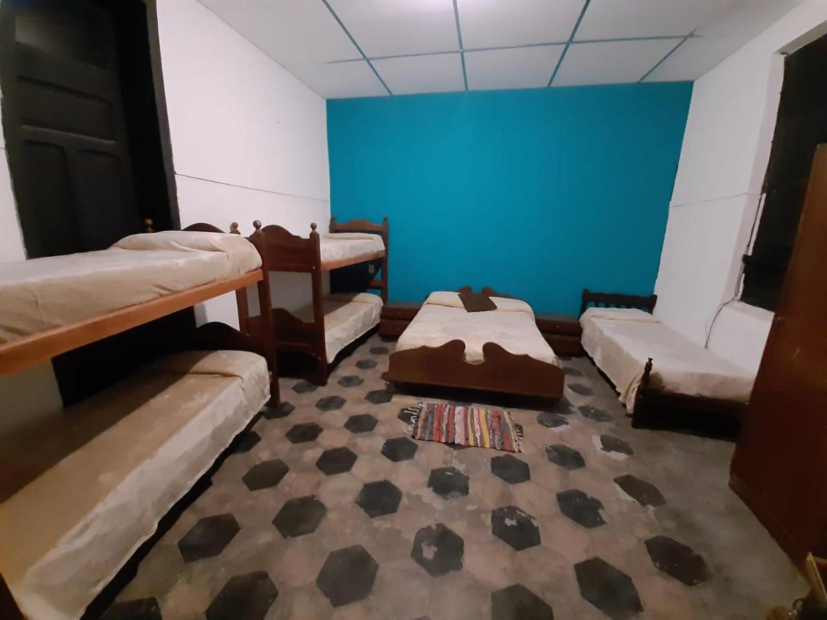 סלטה Plaza Hostel Sj 2 מראה חיצוני תמונה