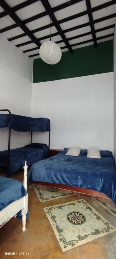סלטה Plaza Hostel Sj 2 מראה חיצוני תמונה